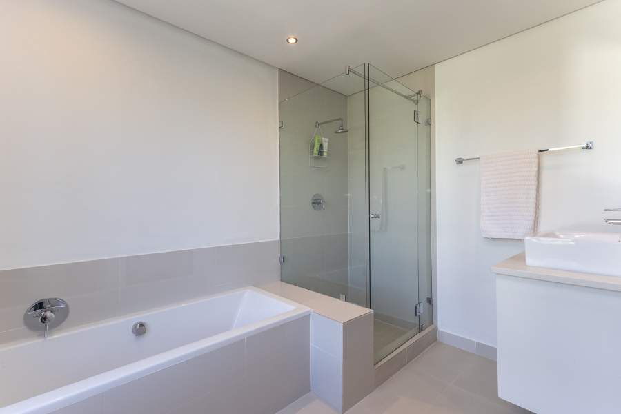 4 Bedroom Property for Sale in Pearl Valley at Val de Vie Western Cape